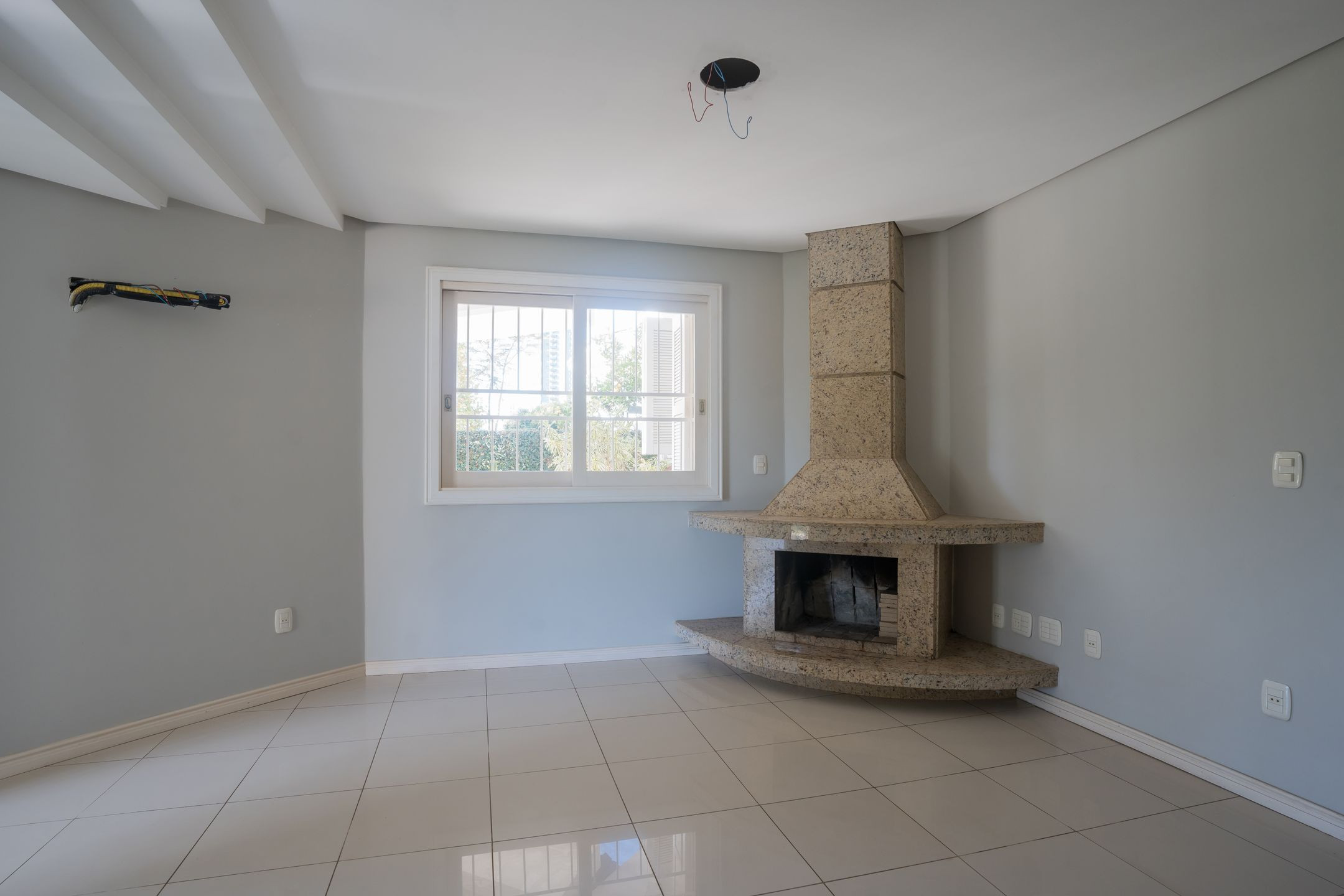 Imagens do imóveis CASA 4 DORMITÓRIOS VERGUEIRO