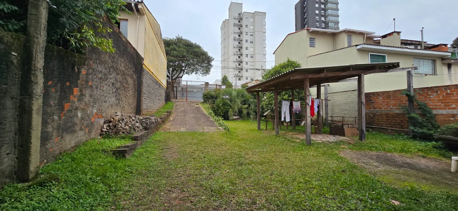 Imagens do imóveis CASA 2 DORMITÓRIOS BAIRRO PETROPOLIS