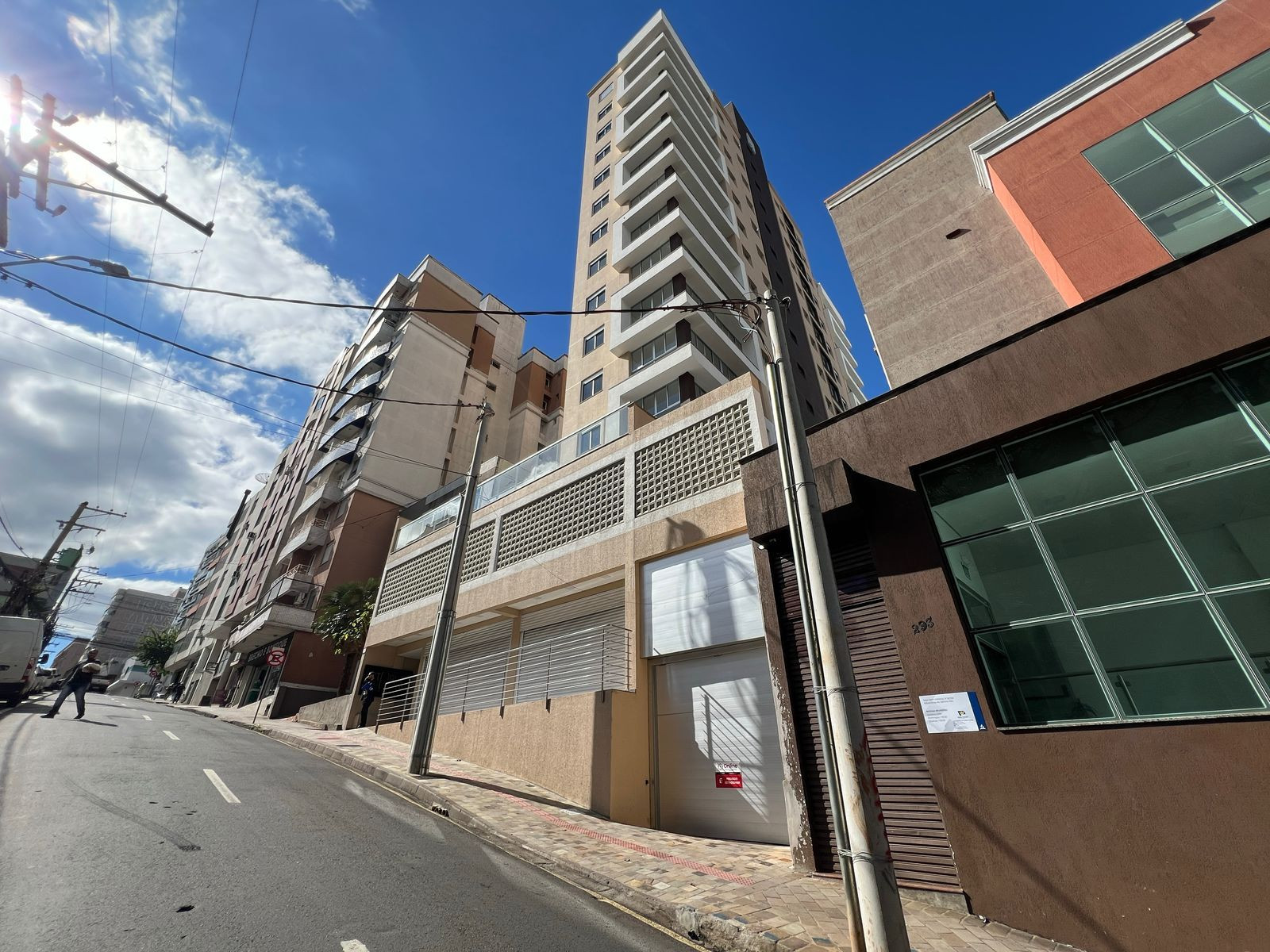 Imagens do imóveis APARTAMENTO 2 DORMITORIOS CENTRO RES STORIES