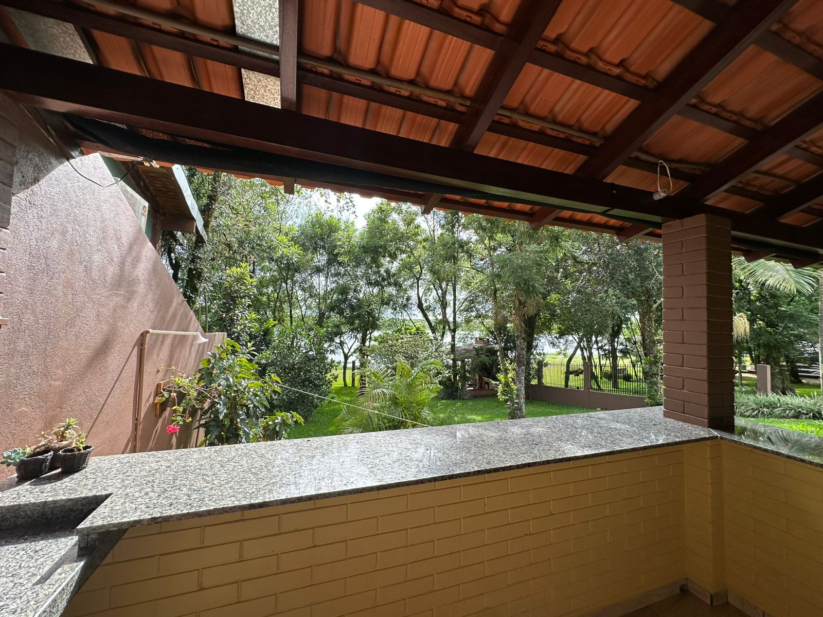 Imagens do imóveis CASA NA BARRAGEM DE RONDA ALTA