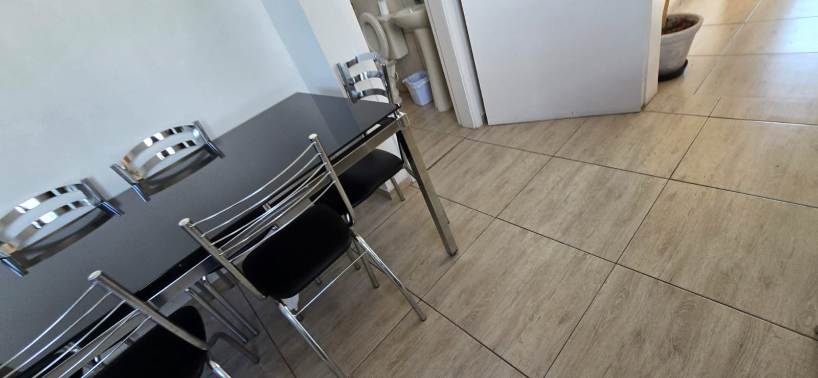 Imagens do imóveis APARTAMENTO 1 DORMITÓRIO CENTRO ED ANGELO PRETO