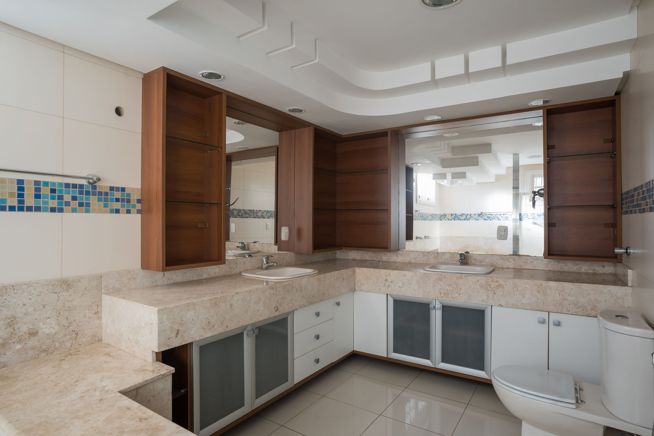 Imagens do imóveis CASA 4 DORMITÓRIOS VERGUEIRO