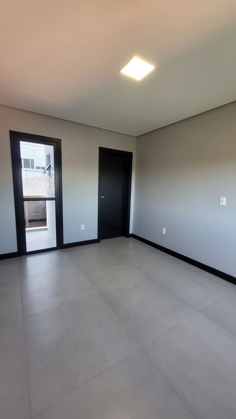 Imagens do imóveis CASA 2 DORMITÓRIOS BAIRRO VALINHOS