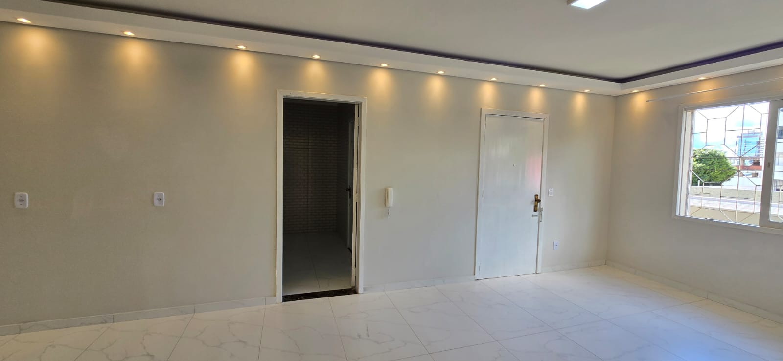 Imagens do imóveis ALUGUEL APARTAMENTO 4 DORMITÓRIOS CENTRO