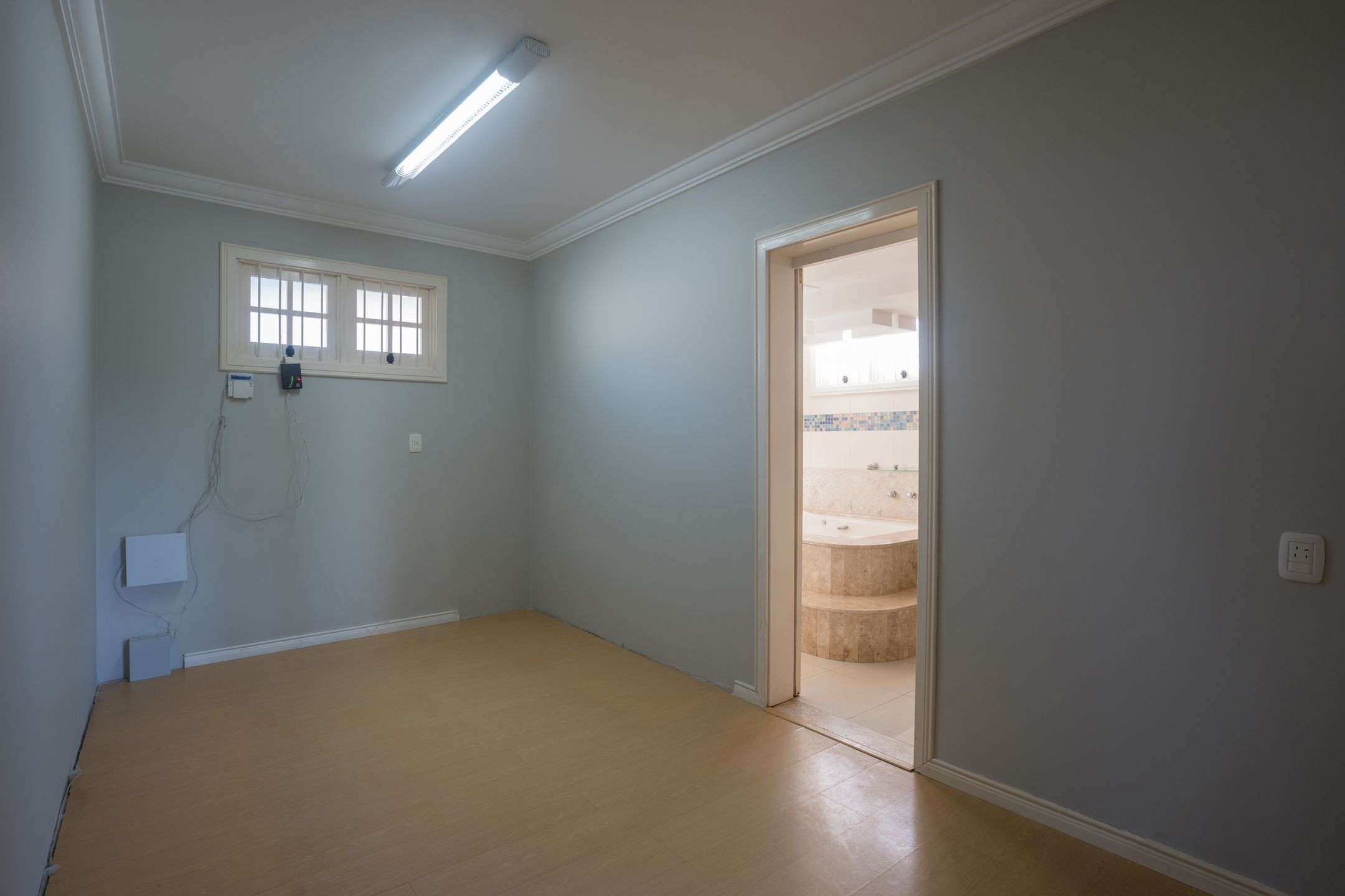 Imagens do imóveis CASA 4 DORMITÓRIOS VERGUEIRO