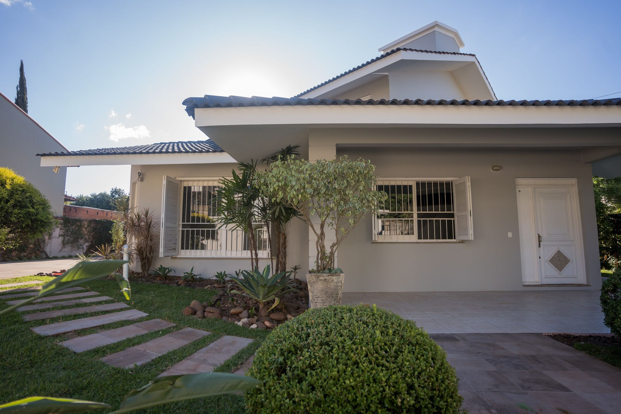 Imagens do imóveis CASA 4 DORMITÓRIOS VERGUEIRO