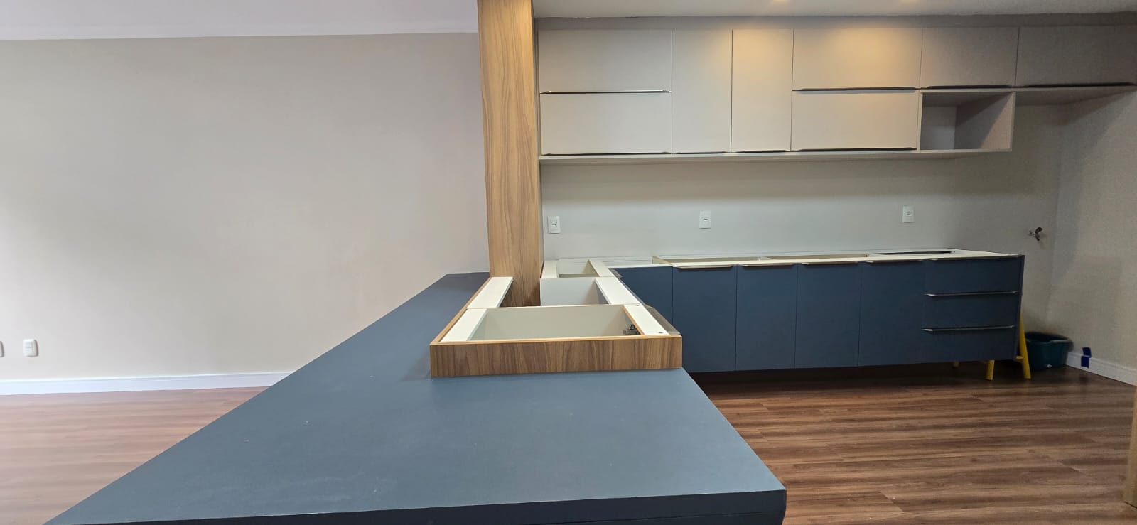 Imagens do imóveis Apartamento 2 Dormitórios CENTRO EDIFIO IBISA