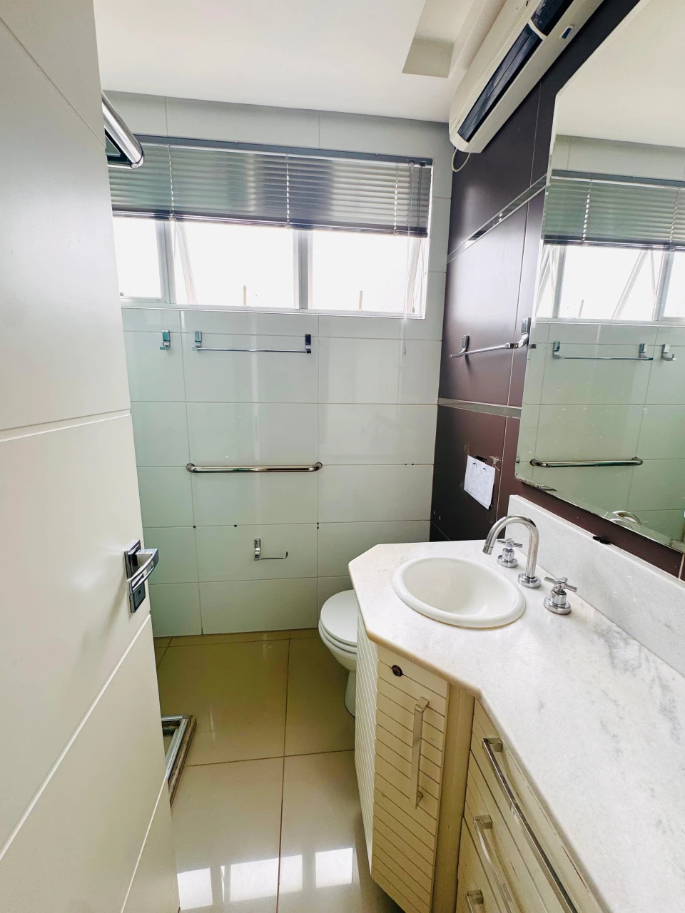 Imagens do imóveis APARTAMENTO 2 DORMITÓRIOS CENTRO