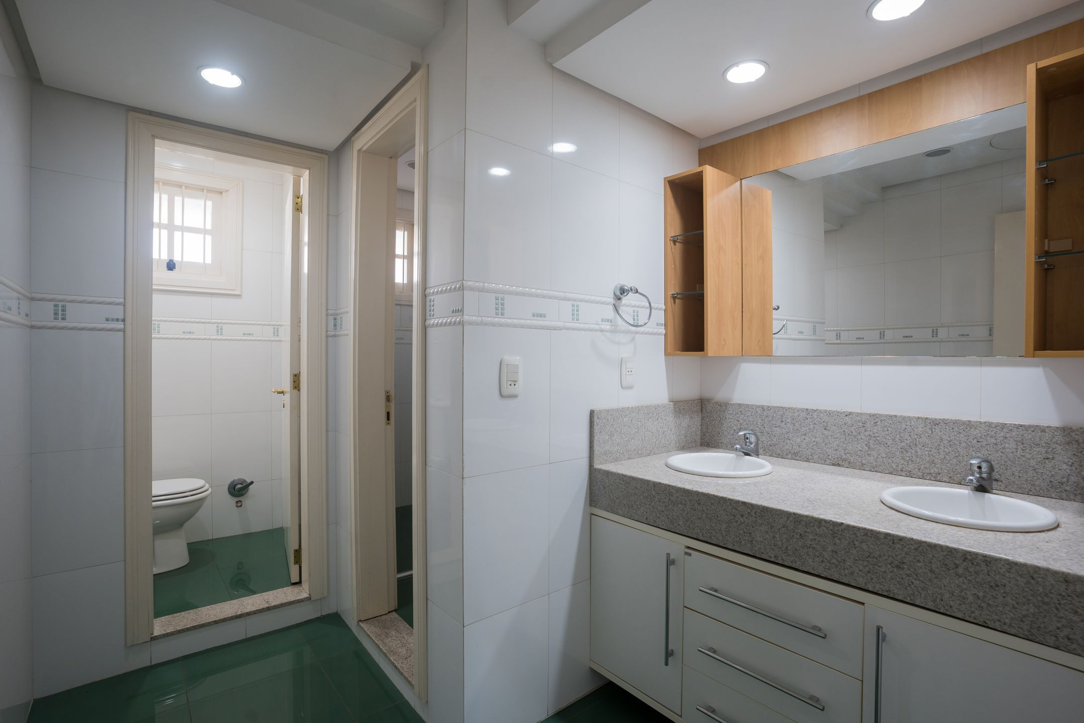 Imagens do imóveis CASA 4 DORMITÓRIOS VERGUEIRO