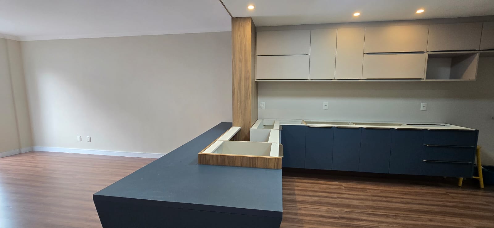 Imagens do imóveis Apartamento 2 Dormitórios CENTRO EDIFIO IBISA