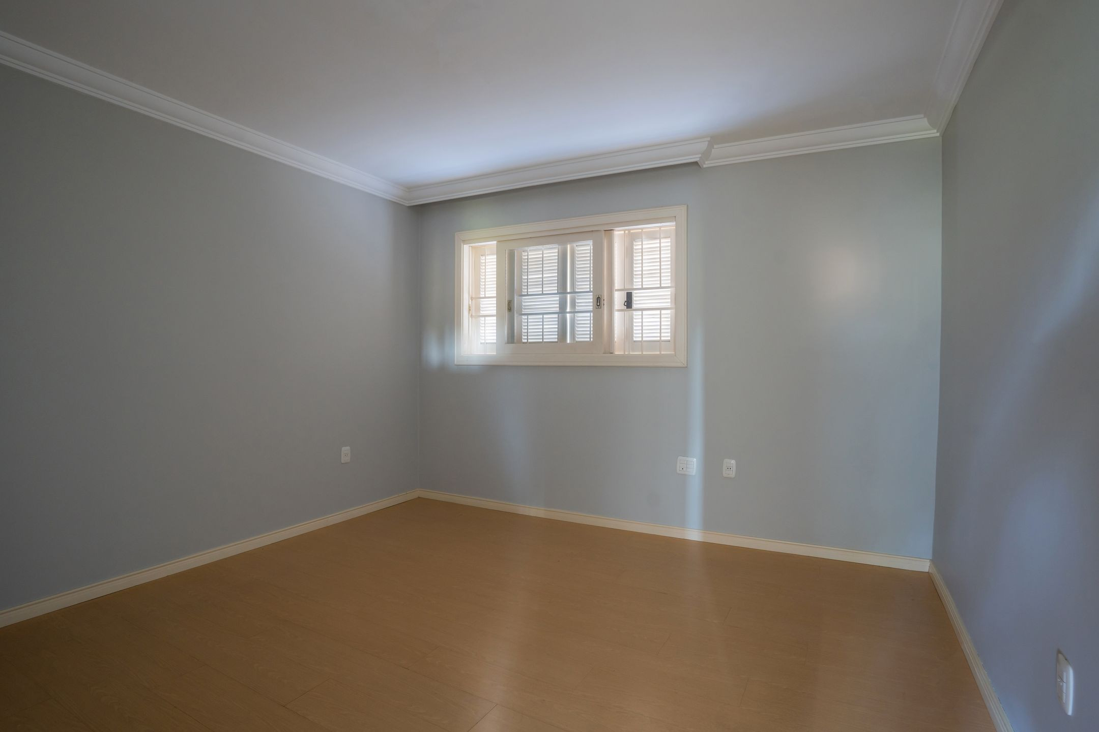 Imagens do imóveis CASA 4 DORMITÓRIOS VERGUEIRO