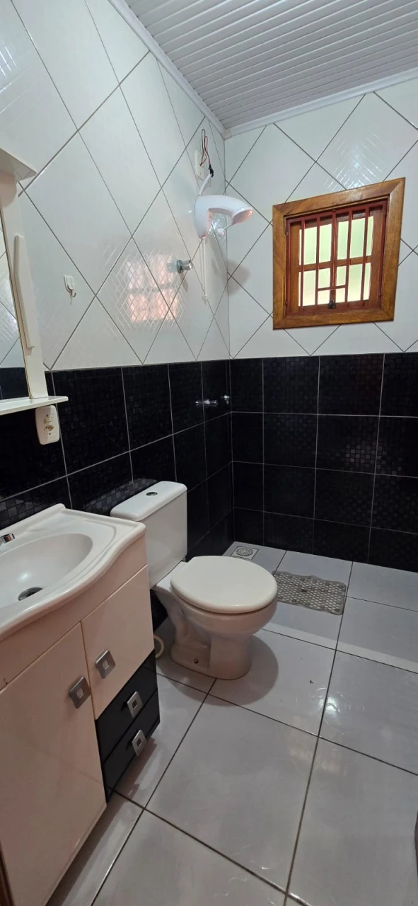 Imagens do imóveis CASA 2 DORMITÓRIOS PETRÓPOLIS