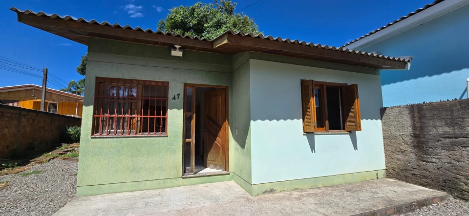 Imagens do imóveis CASA 2 DORMITÓRIOS PETRÓPOLIS