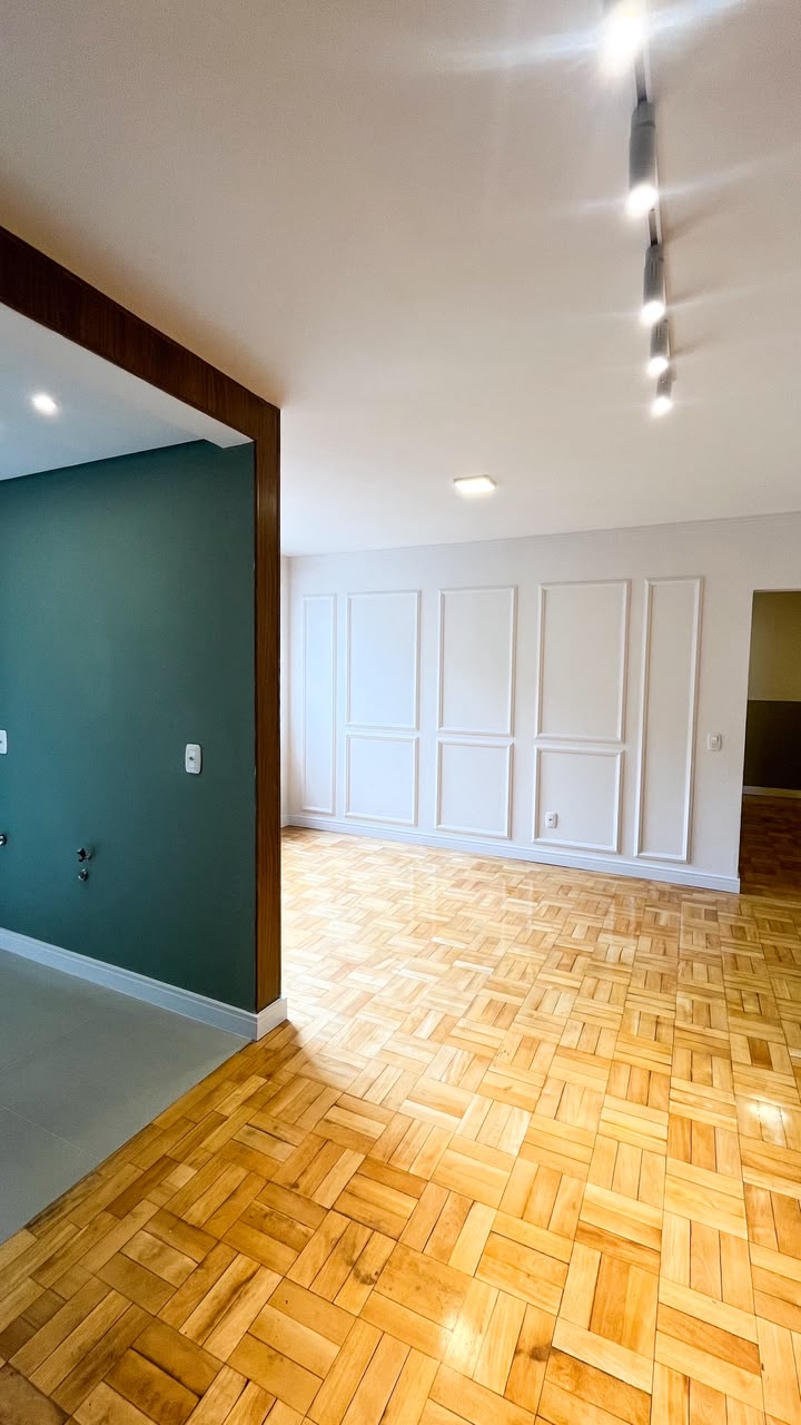 Imagens do imóveis APARTAMENTO 2 DORMITÓRIO ED AVENIDA CENTRO
