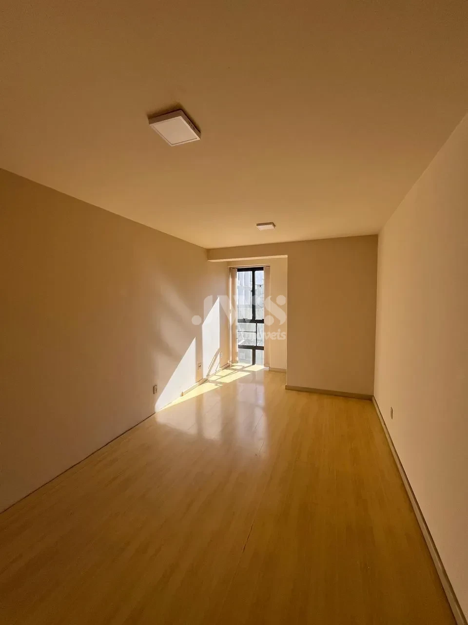 Imagens do imóveis Comercial À Venda Condomínio Galeria Firenze Pelotas