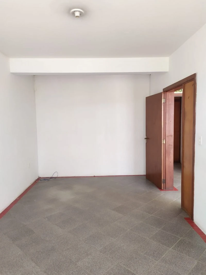 Imagens do imóveis Av. Fernando Osório próximo à BR-116
