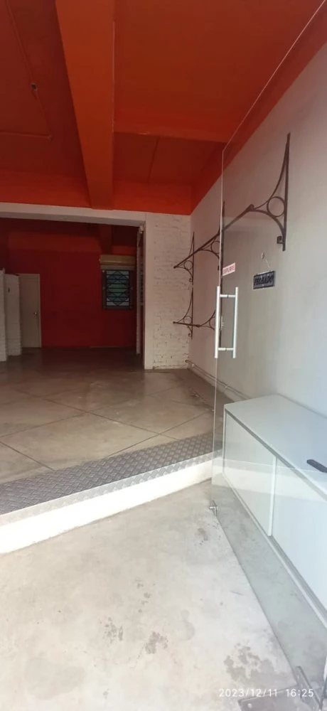 Imagens do imóveis Voluntários da Pátria quase esquina XV de Novembro