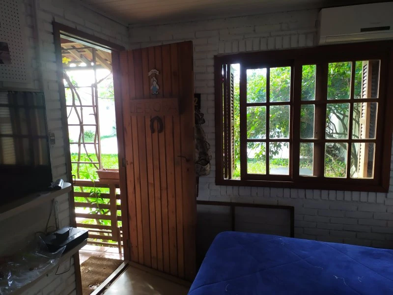 Excelente casa térrea próxima à RBS TV