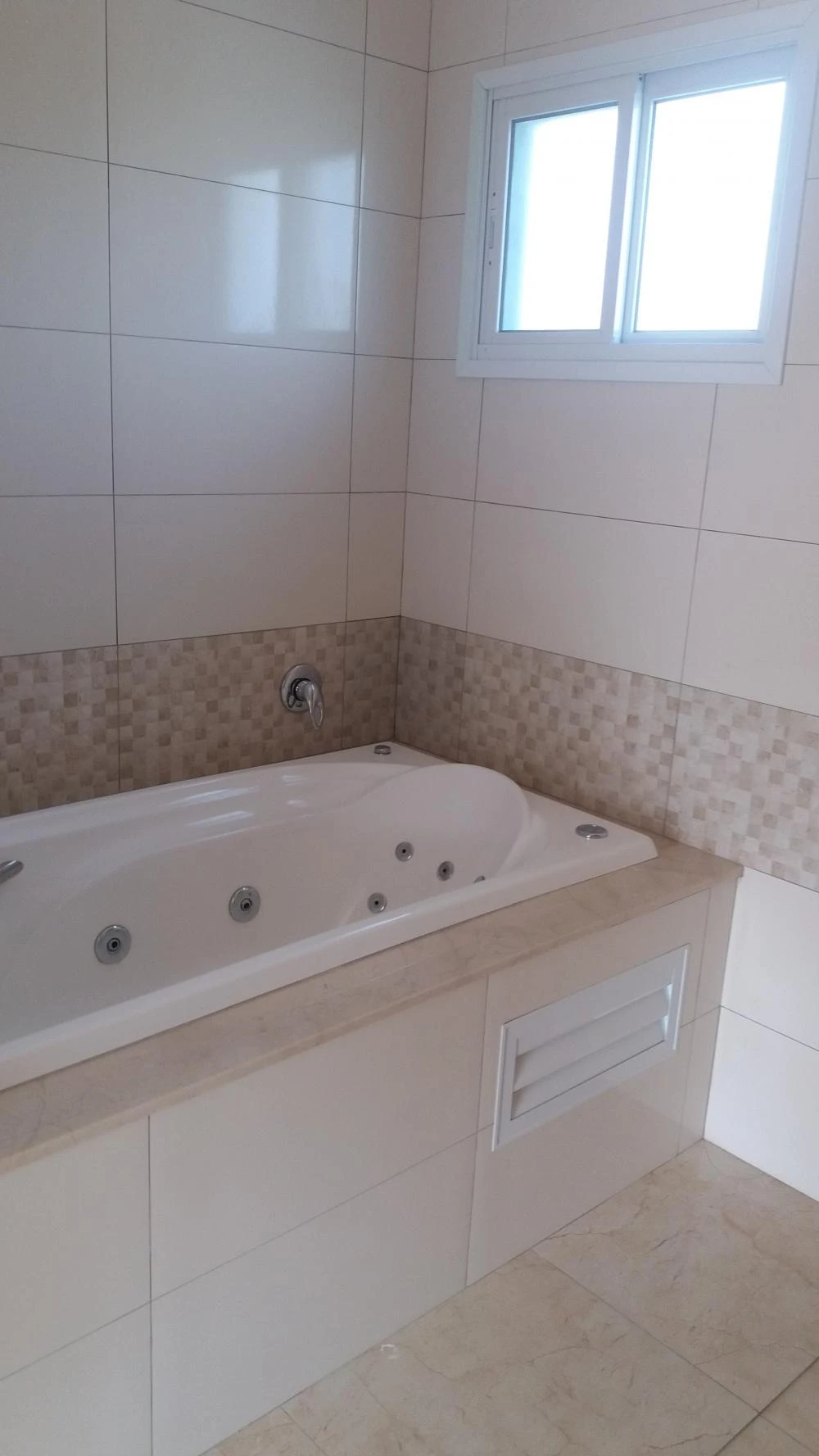 Sobrado Duplex no Condomínio Veredas - Altos do Laranjal