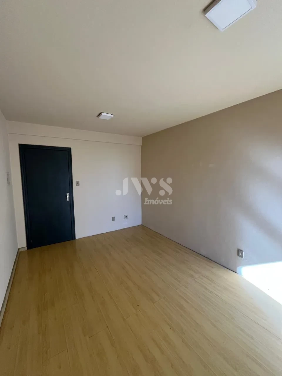 Imagens do imóveis Comercial À Venda Condomínio Galeria Firenze Pelotas