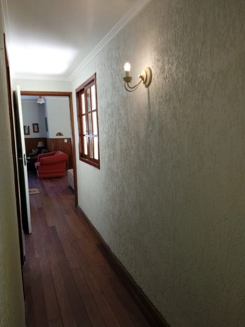 Excelente casa térrea próxima à RBS TV
