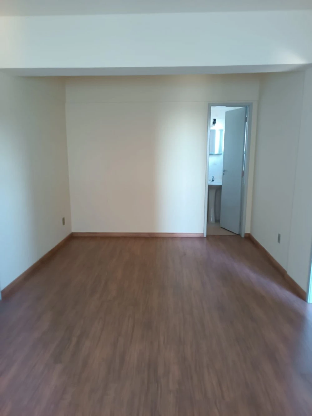 Imagens do imóveis Próximo à Faculdade de Direito - UFPel e Campus I - UCPel