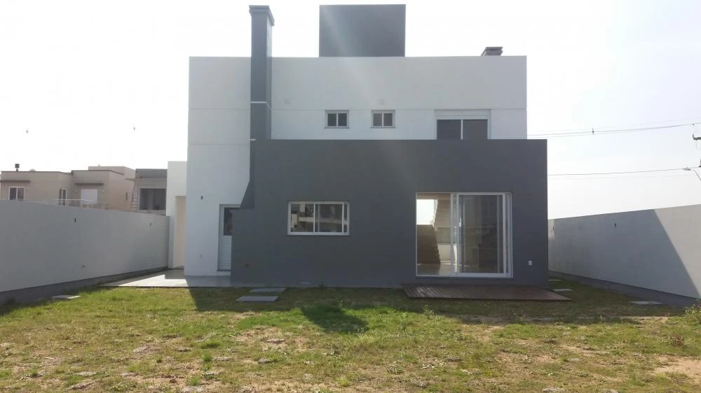 Sobrado Duplex no Condomínio Veredas - Altos do Laranjal