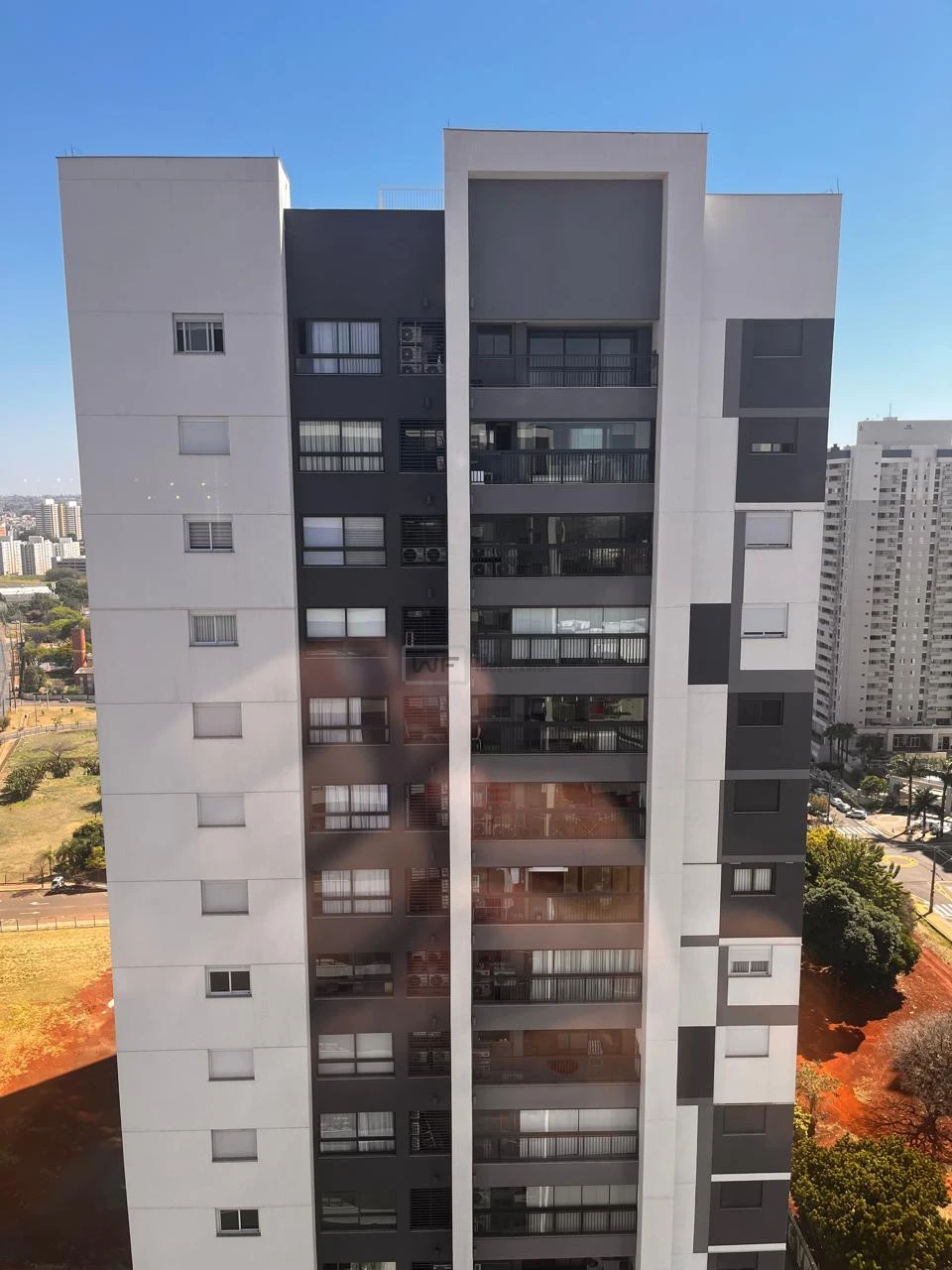 Apartamento Á Venda Ed You 180 Londrina