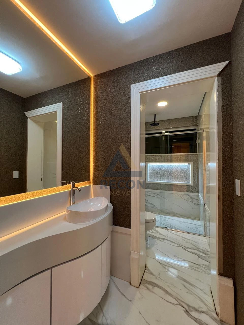 Imagens do imóveis Casa Em Condomínio À Venda Loteamento Residencial Jardim Villagio Americana