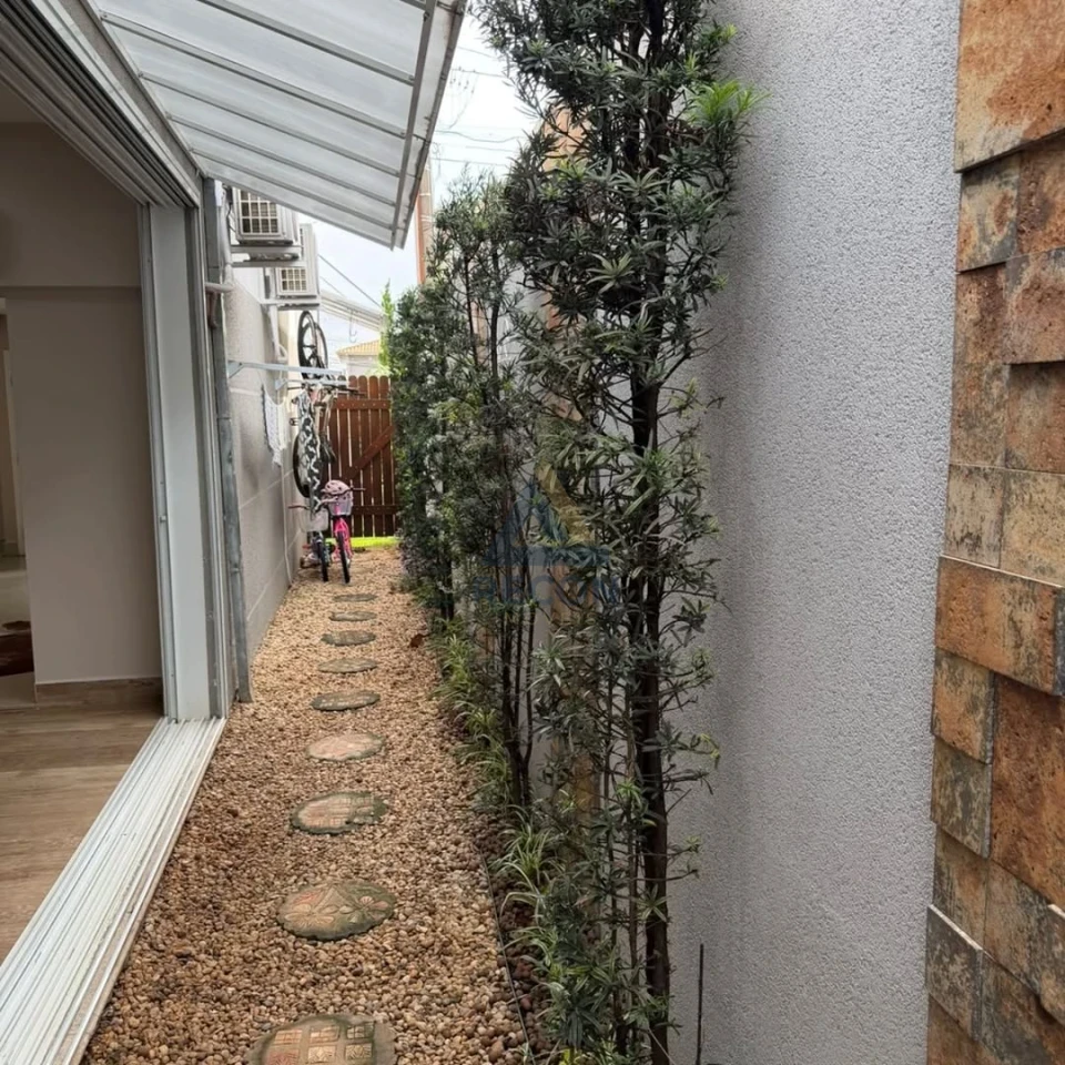 Imagens do imóveis CASA EM CONDOMINIO