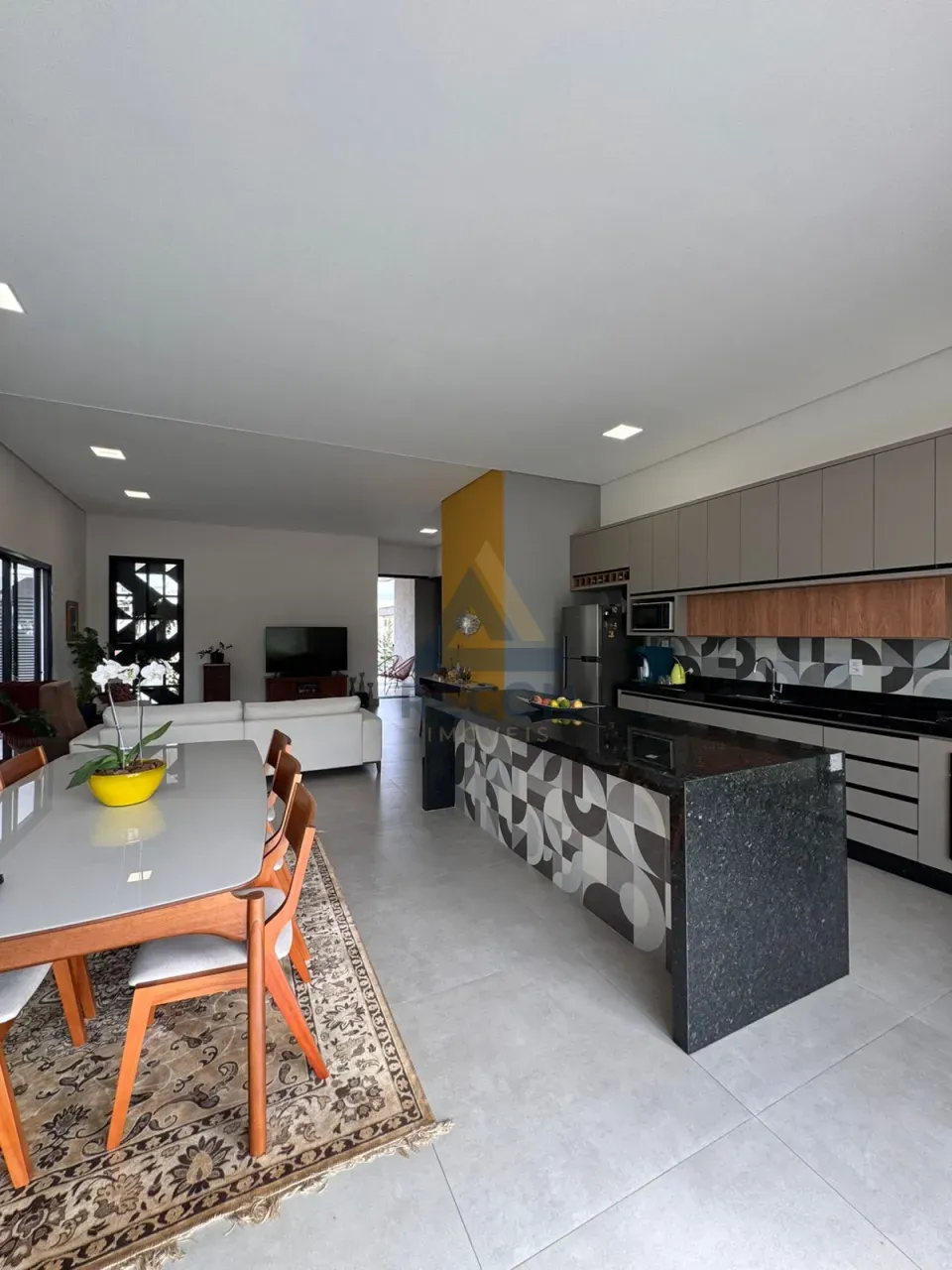 Imagens do imóveis CASA EM CONDOMINIO