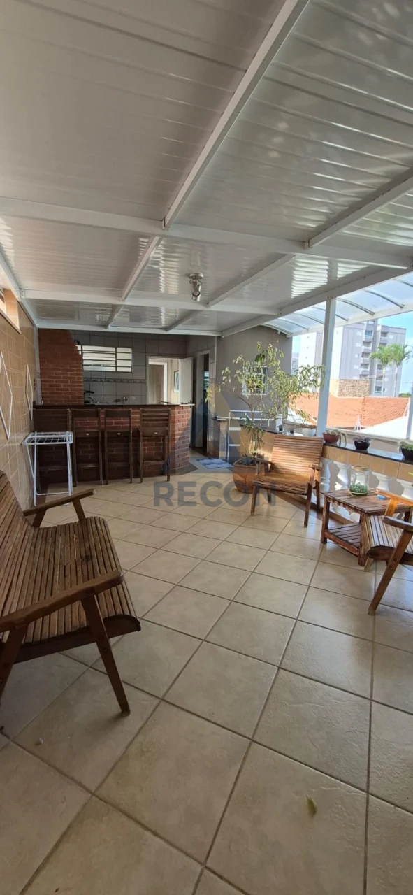 Imagens do imóveis CASA SOBRADO JARDIM BRASILIA