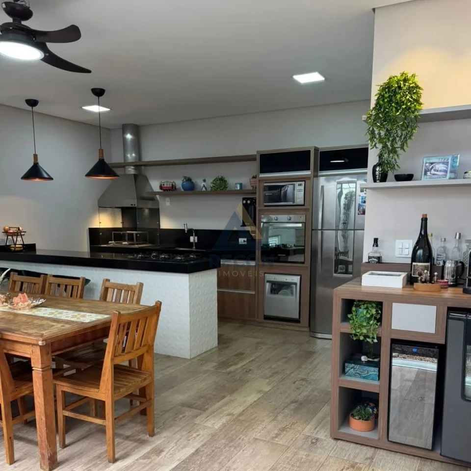 Imagens do imóveis CASA EM CONDOMINIO