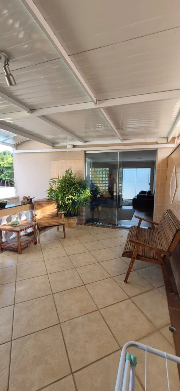 Imagens do imóveis CASA SOBRADO JARDIM BRASILIA