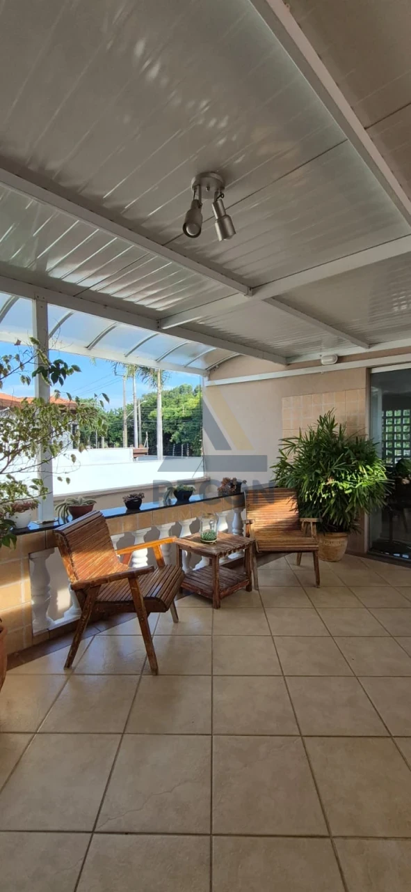 Imagens do imóveis CASA SOBRADO JARDIM BRASILIA