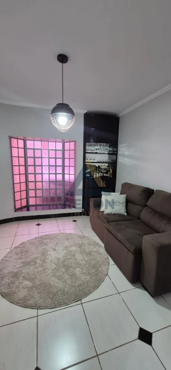 Imagens do imóveis CASA SOBRADO JARDIM BRASILIA
