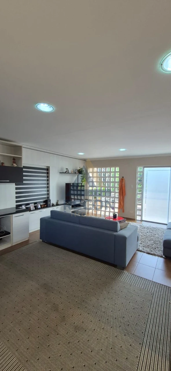 Imagens do imóveis CASA SOBRADO JARDIM BRASILIA
