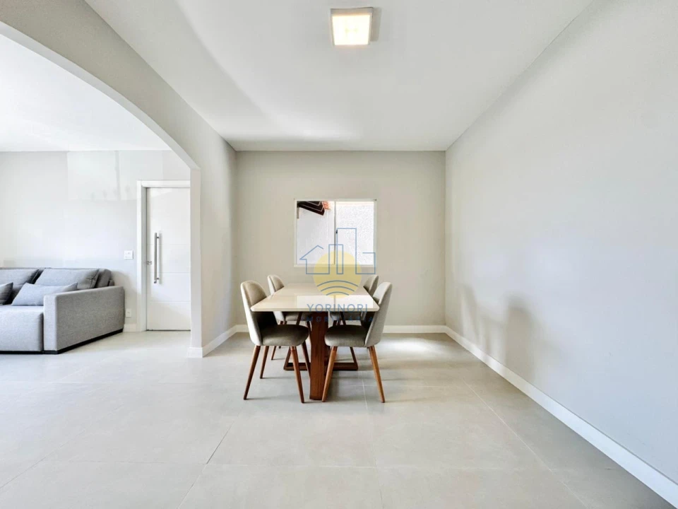 Imagens do imóveis Sobrado, Jardim Presidente, 172m², 3 quartos, 2 banheiros, Londrina/PR – Jardim Presidente