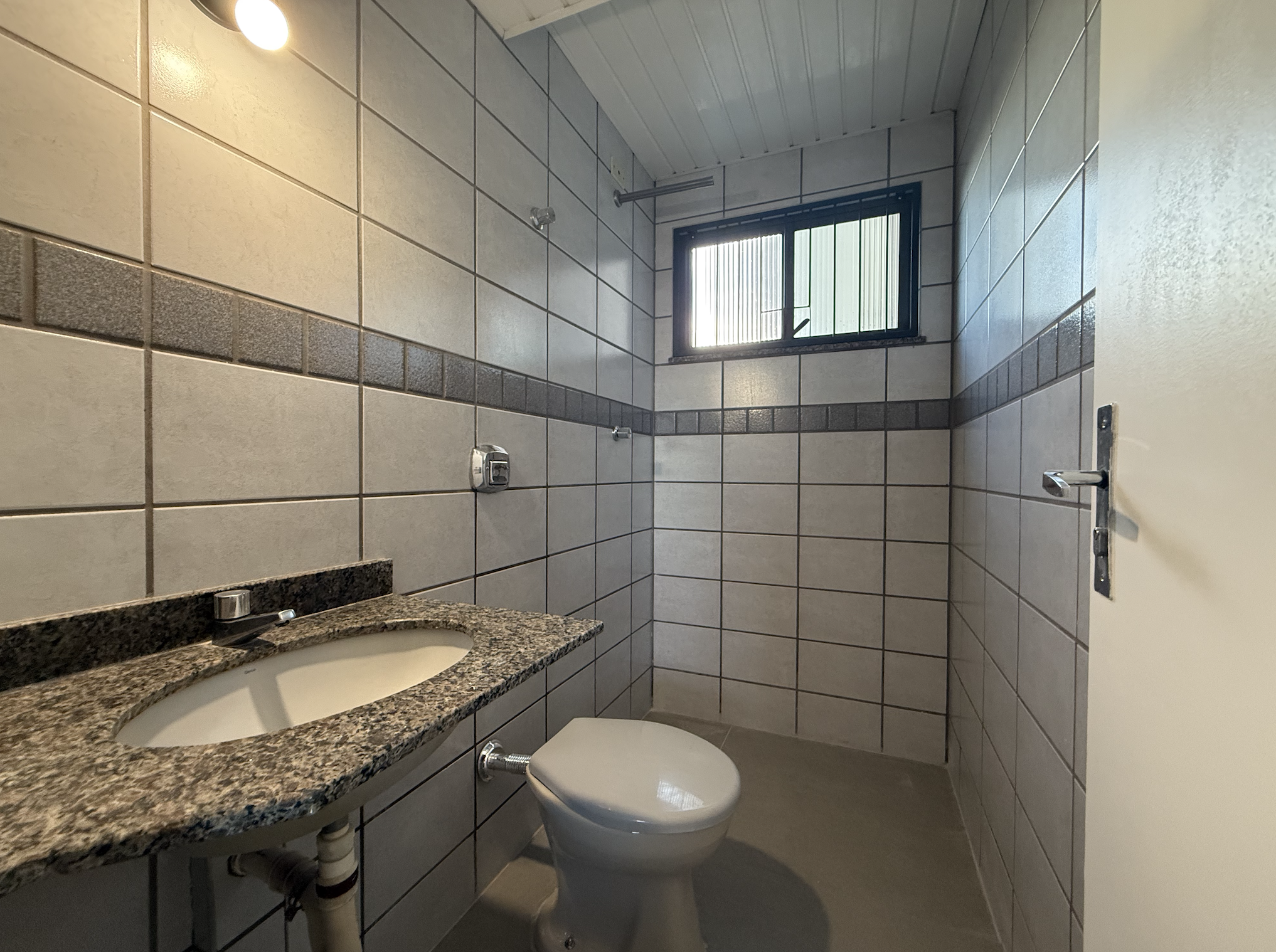 Imagens do imóveis Sala Comercial à Venda, Edifício Rembrandt, Centro, 62m², 1 vaga, Londrina/PR –Centro