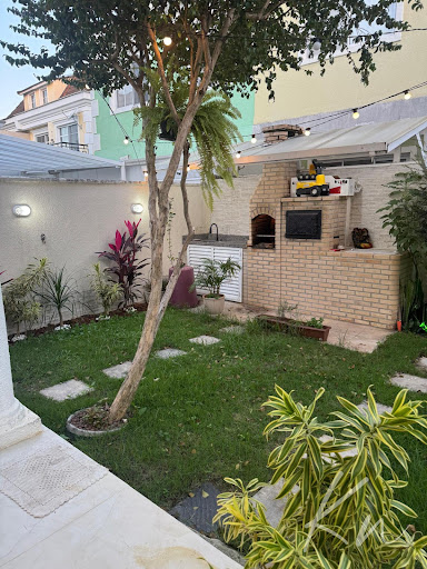 Imagens do imóveis Excelente casa triplex Jardins de Monet Recreio dos Bandeirantes