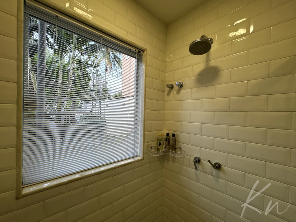 Imagens do imóveis Exclusiva casa pronta para morar no coração do polo gastronômico de Vargem Grande