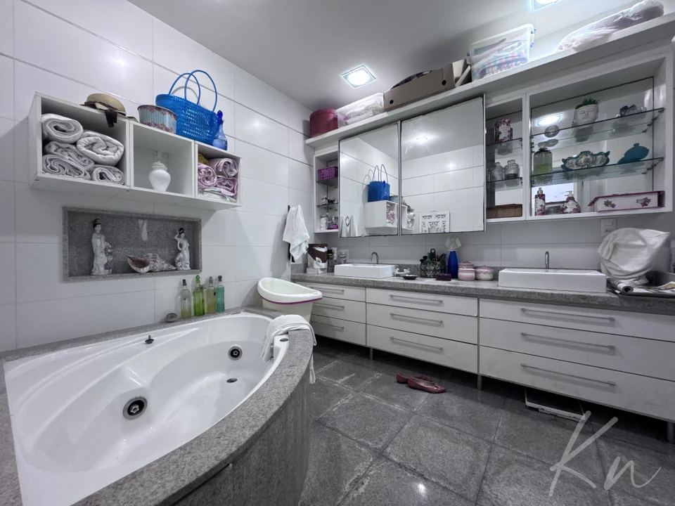 Imagens do imóveis Cobertura Duplex Frente-Mar na Av. Lúcio Costa — Luxo, Vista e Exclusividade no Recreio