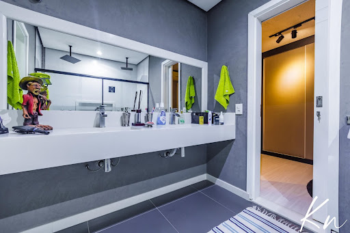 Imagens do imóveis Vendo ou alugo Luxuosa mansão triplex mobiliada com elevador localizada no Riviera Del Sol 