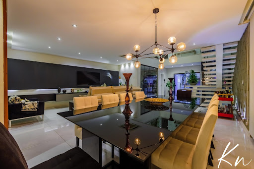Imagens do imóveis Vendo ou alugo Luxuosa mansão triplex mobiliada com elevador localizada no Riviera Del Sol 