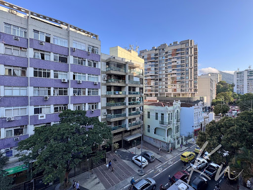Imagens do imóveis Excelente Apartamento de dois dormitórios da rua das Laranjeiras