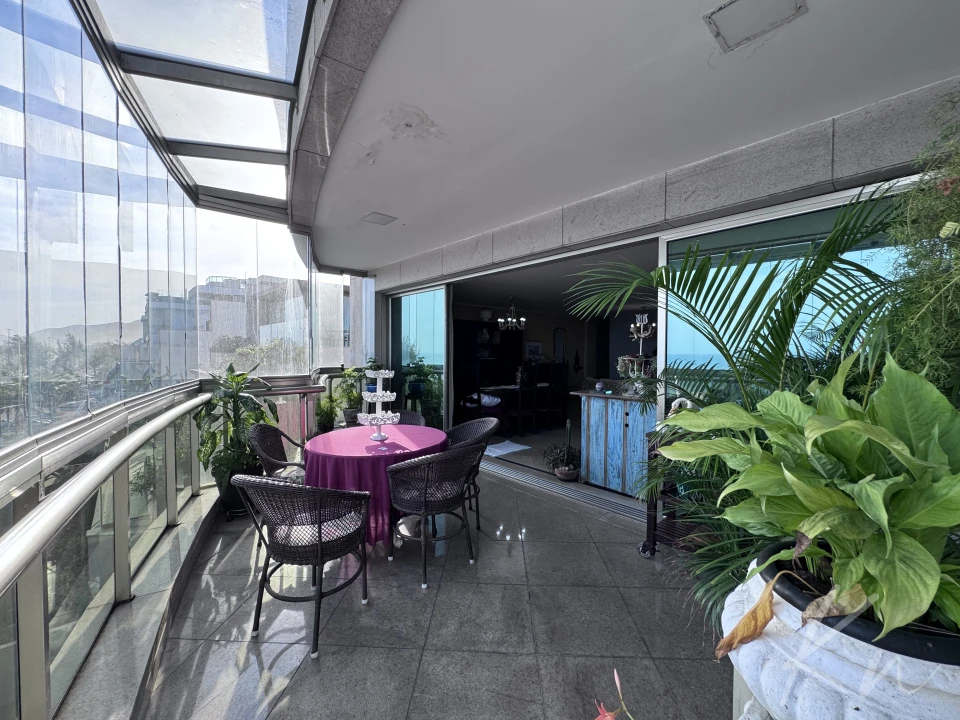 Imagens do imóveis Cobertura Duplex Frente-Mar na Av. Lúcio Costa — Luxo, Vista e Exclusividade no Recreio