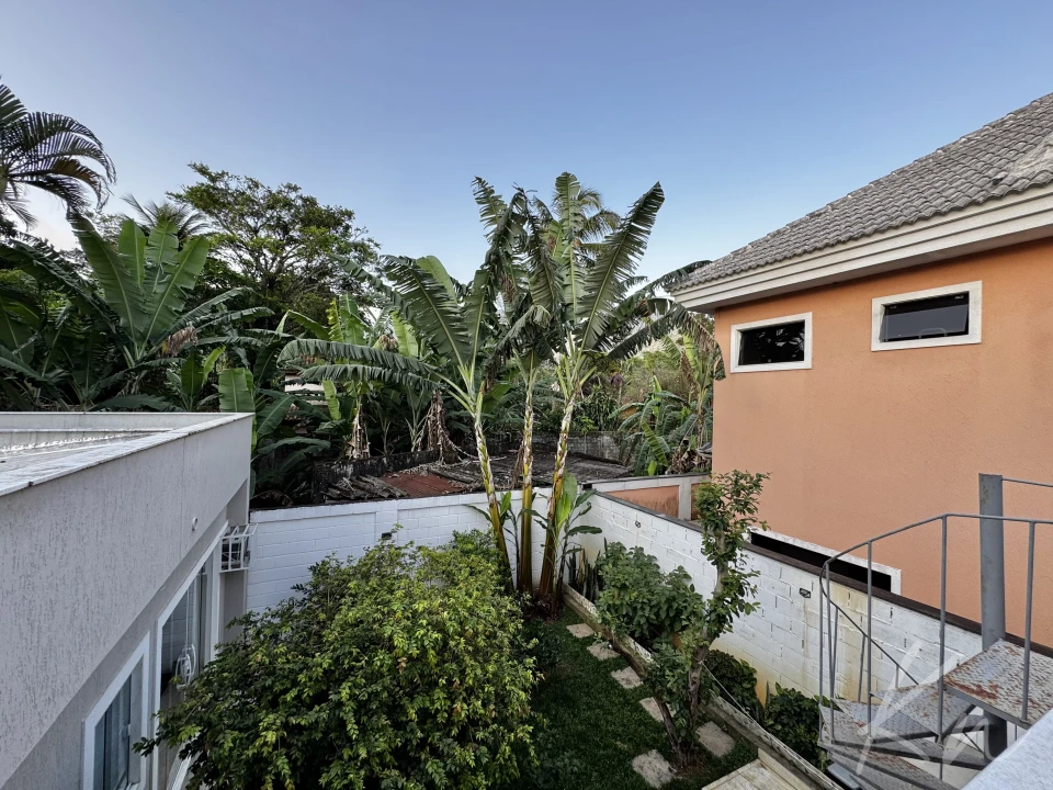Imagens do imóveis Exclusiva casa pronta para morar no coração do polo gastronômico de Vargem Grande