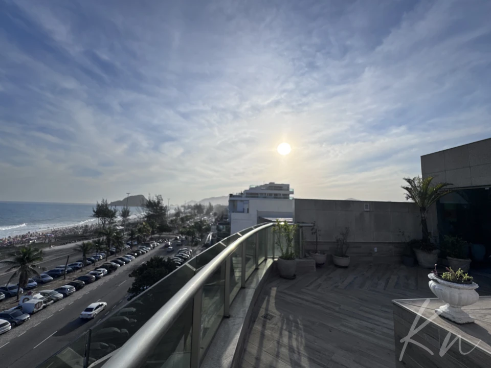 Imagens do imóveis Cobertura Duplex Frente-Mar na Av. Lúcio Costa — Luxo, Vista e Exclusividade no Recreio