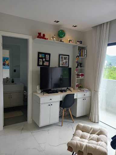 Imagens do imóveis Oportunidade em Vargem Pequena - Casa contemporânea e decorada 4quartos 3 suítes com RGI