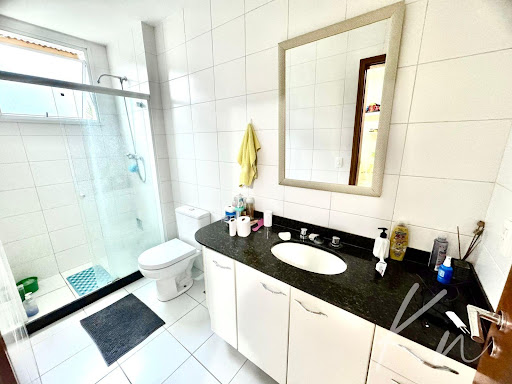 Imagens do imóveis Casa de Condomínio com 4 suítes para venda ou aluguel, 280m² - Vargem Grande